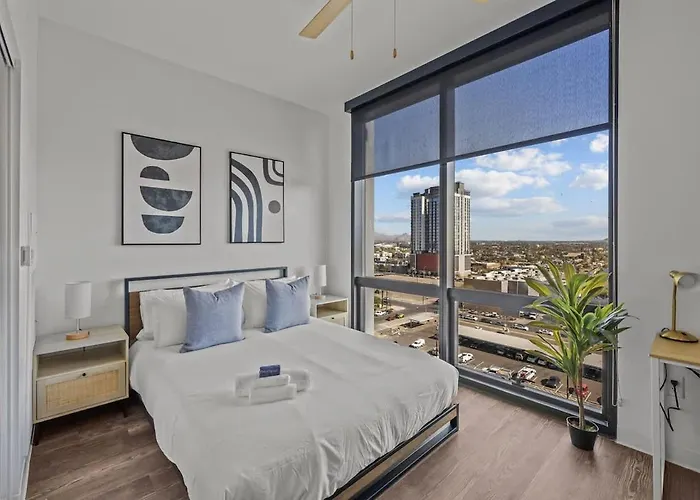 Boulevard Modern Highrise Stu Sky Pool Parking Gym 11 Apartment Phoenix