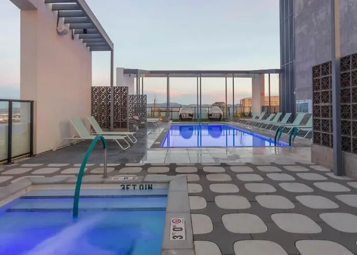 Apartment Boulevard Modern Highrise Stu Sky Pool Parking Gym 11 Phoenix