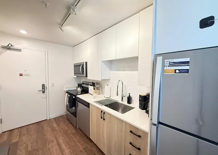 Boulevard Modern Highrise Stu Sky Pool Parking Gym 11 Apartment *