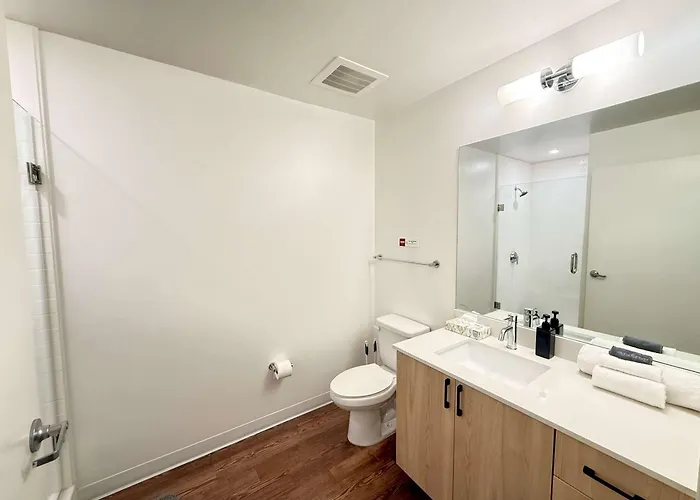 Apartment Boulevard Modern Highrise Stu Sky Pool Parking Gym 11 Phoenix